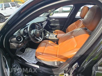 2022 Alfa Romeo Giulia Ti – miniatura 6