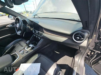 2022 Alfa Romeo Giulia Ti – miniatura 16