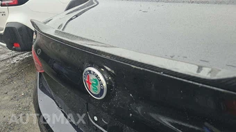 2022 Alfa Romeo Giulia Ti – miniatura 20