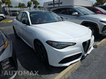 2022 Alfa Romeo Giulia Veloce – miniatura 4