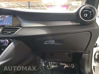 2022 Alfa Romeo Giulia Veloce - miniatura 19