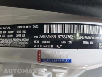 2022 Alfa Romeo Giulia Veloce - miniatura 5