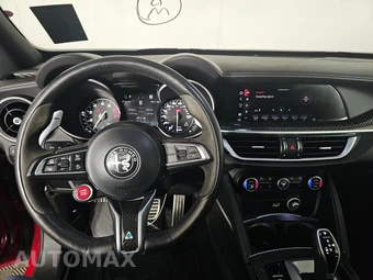 2022 Alfa Romeo Stelvio Quadrifoglio - miniatura 11