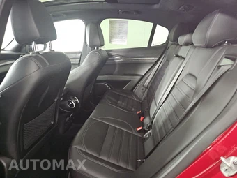 2022 Alfa Romeo Stelvio Quadrifoglio - miniatura 13