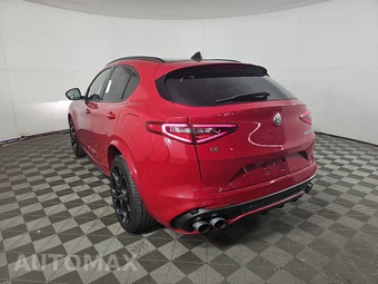 2022 Alfa Romeo Stelvio Quadrifoglio - miniatura 6