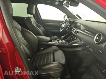 2022 Alfa Romeo Stelvio Quadrifoglio - miniatura 8