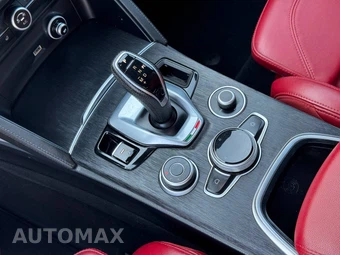 2022 Alfa Romeo Stelvio Sprint – miniatura 20