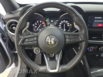 2022 Alfa Romeo Stelvio Sprint – miniatura 10