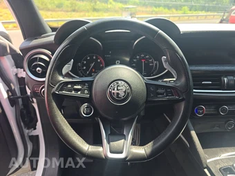 2022 Alfa Romeo Stelvio Sprint – miniatura 10