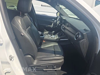2022 Alfa Romeo Stelvio Sprint – miniatura 8