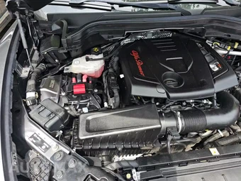 2022 Alfa Romeo Stelvio Ti – miniatura 23