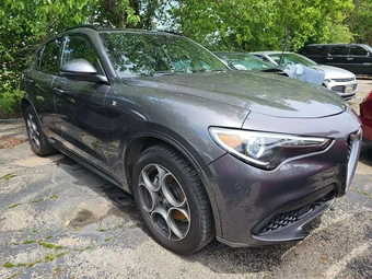 2022 Alfa Romeo Stelvio Ti – miniatura 4