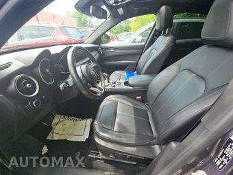 2022 Alfa Romeo Stelvio Ti – miniatura 6