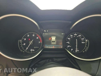 2022 Alfa Romeo Stelvio Ti – miniatura 9