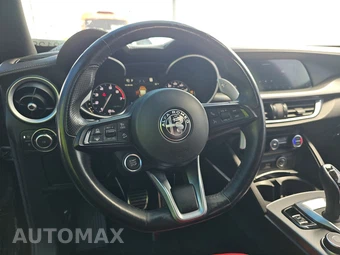 2022 Alfa Romeo Stelvio Veloce – miniatura 10