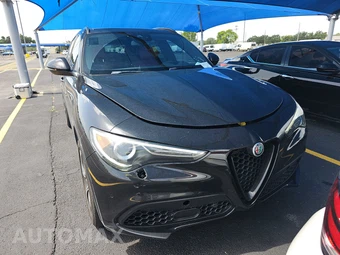 2022 Alfa Romeo Stelvio Veloce – miniatura 2