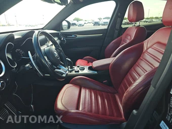 2022 Alfa Romeo Stelvio Veloce – miniatura 7