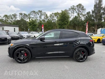 2022 Alfa Romeo Stelvio Veloce - miniatura 10