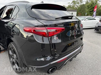 2022 Alfa Romeo Stelvio Veloce - miniatura 11