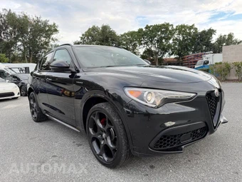 2022 Alfa Romeo Stelvio Veloce - miniatura 3