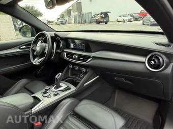 2022 Alfa Romeo Stelvio Veloce - miniatura 35