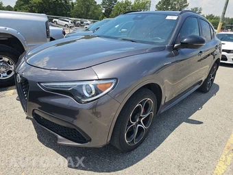 2022 Alfa Romeo Stelvio Veloce
