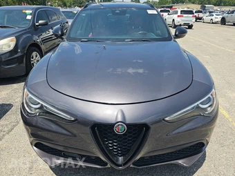 2022 Alfa Romeo Stelvio Veloce - miniatura 2