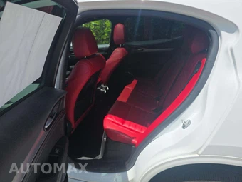 2022 Alfa Romeo Stelvio Veloce - miniatura 10