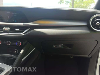 2022 Alfa Romeo Stelvio Veloce - miniatura 16