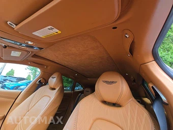2022 Aston Martin DBX - miniatura 11