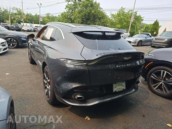2022 Aston Martin DBX - miniatura 2