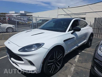 2022 Aston Martin DBX