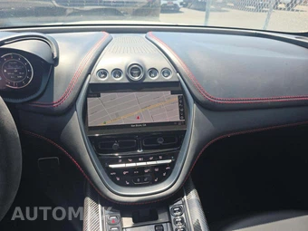 2022 Aston Martin DBX - miniatura 10