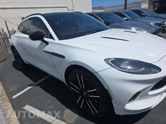 2022 Aston Martin DBX - miniatura 4