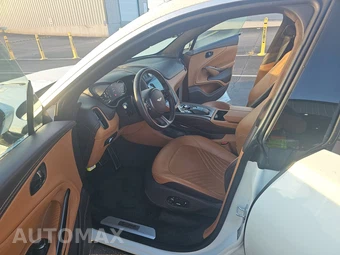 2022 Aston Martin DBX - miniatura 13