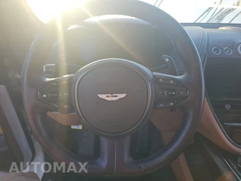 2022 Aston Martin DBX - miniatura 16