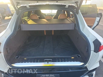 2022 Aston Martin DBX - miniatura 23