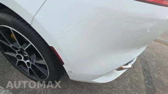 2022 Aston Martin DBX - miniatura 26