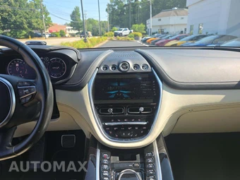 2022 Aston Martin DBX - miniatura 10