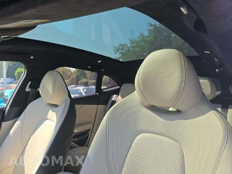 2022 Aston Martin DBX - miniatura 11