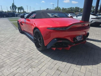 2022 Aston Martin Vantage Convertible - miniatura 2