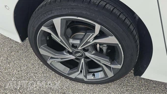 2022 Audi A3 Sedan Premium – miniatura 32