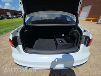 2022 Audi A4 Sedan Premium Plus - miniatura 11