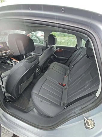 2022 Audi A4 Sedan Premium – miniatura 13