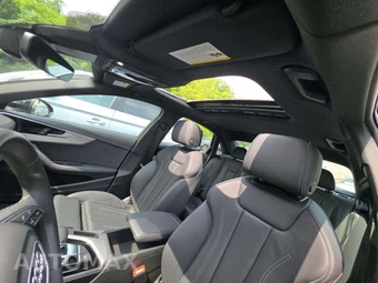 2022 Audi A4 Sedan S line Premium Plus – miniatura 11