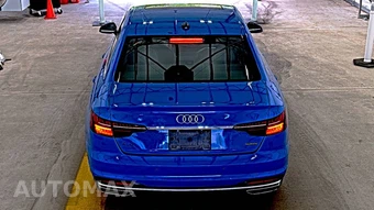 2022 Audi A4 Sedan S line Premium Plus – miniatura 5