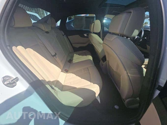 2022 Audi A4 Sedan S line Premium Plus – miniatura 16