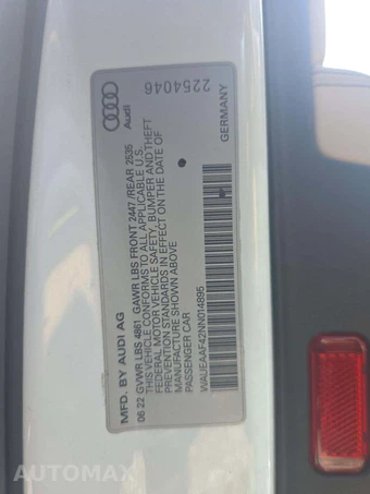 2022 Audi A4 Sedan S line Premium Plus – miniatura 5
