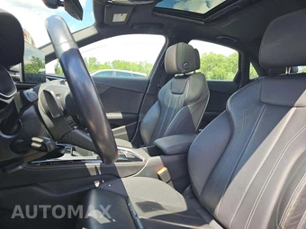 2022 Audi A4 Sedan S line Premium Plus – miniatura 3