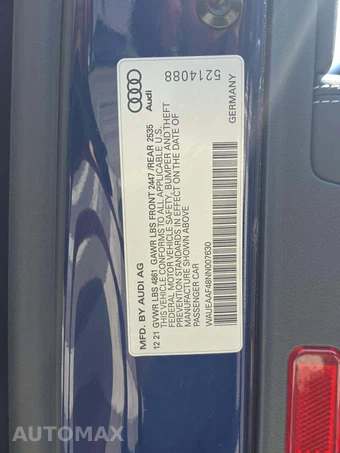 2022 Audi A4 Sedan S line Premium Plus – miniatura 5